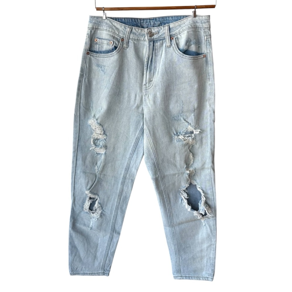 Wild Fable High Rise Mom Jean Light Wash Distressed Straight Leg Jeans Size 4